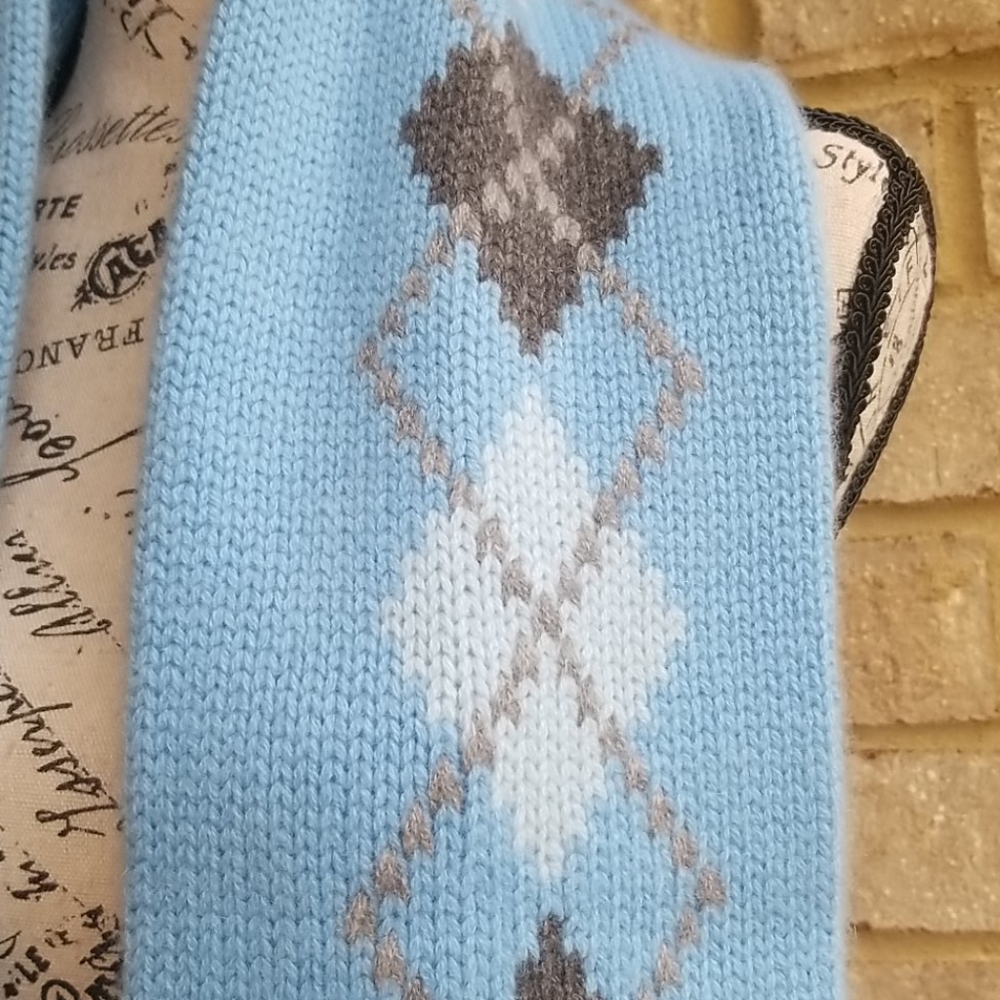 Castlering 100% Cashmere Scarf - Picture 2 of 4